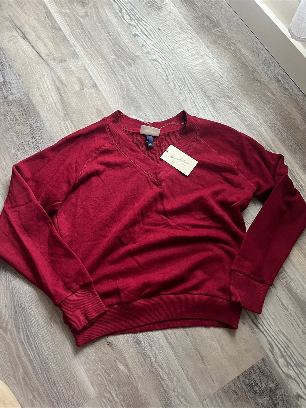 Universal Thread Burgundy V-Neck Pullover Crewneck